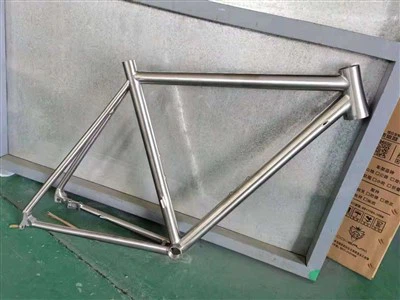 Titanium Tsheb tuam Manufacturers